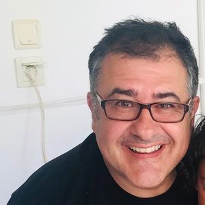 Meet your Posher, Ahmet